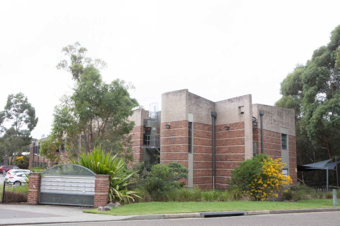 University of Wollongong - Southern Sydney Campus