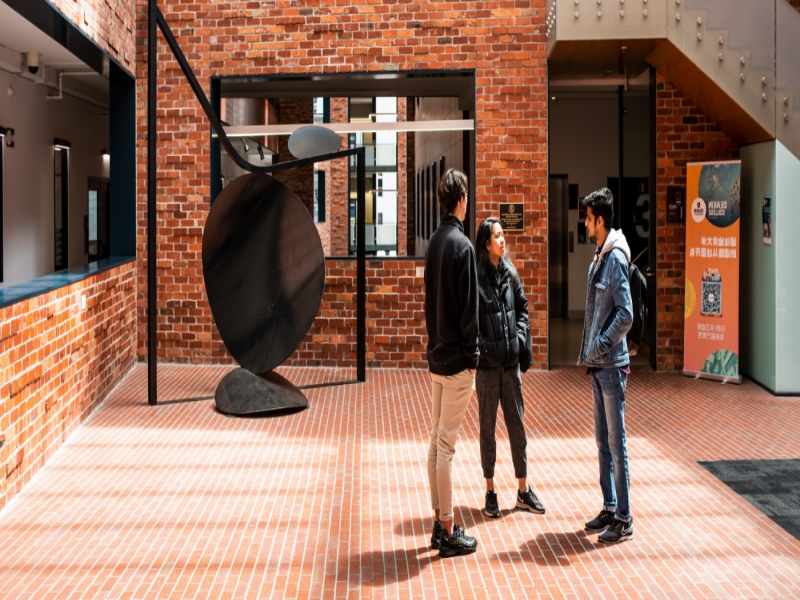 Navitas Group - Deakin College - Melbourne Burwood Campus