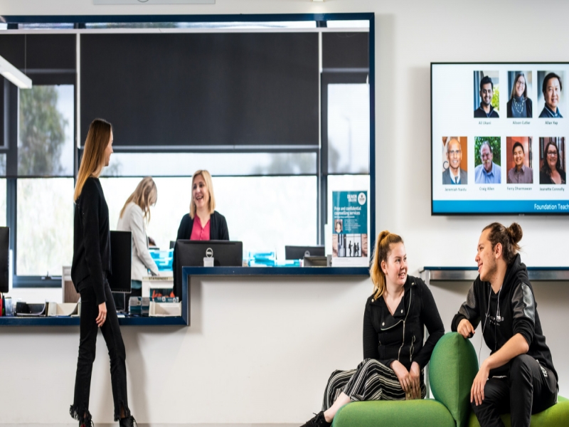 Navitas Group - Deakin College - Melbourne Burwood Campus