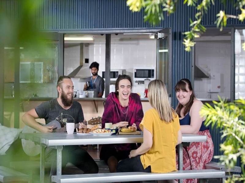 Navitas Group - SAE Institute - Byron Bay Campus